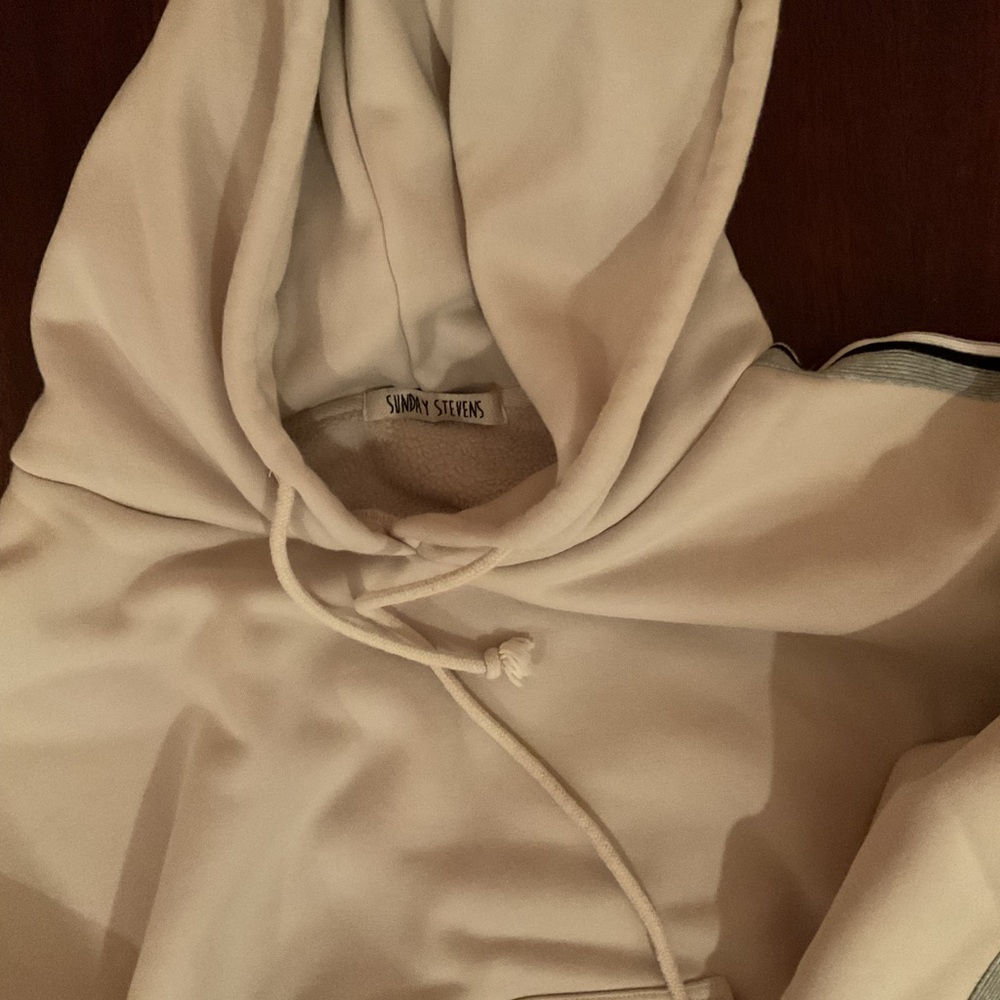 Cream Sunday Steven’s sweatsuit